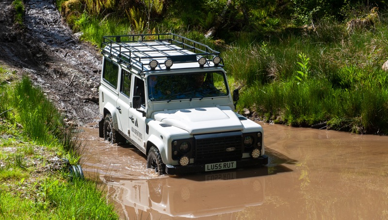 LU55 RUT - DEFENDER 110 (Manual)