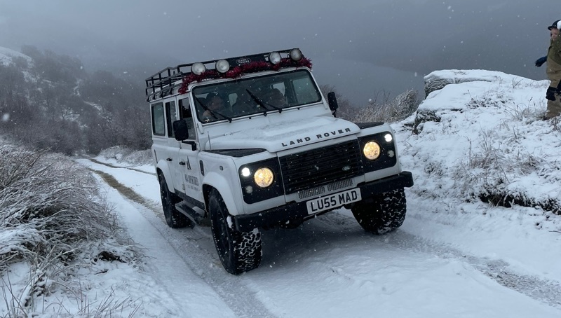 LU55 MAD - DEFENDER 110 (Manual)